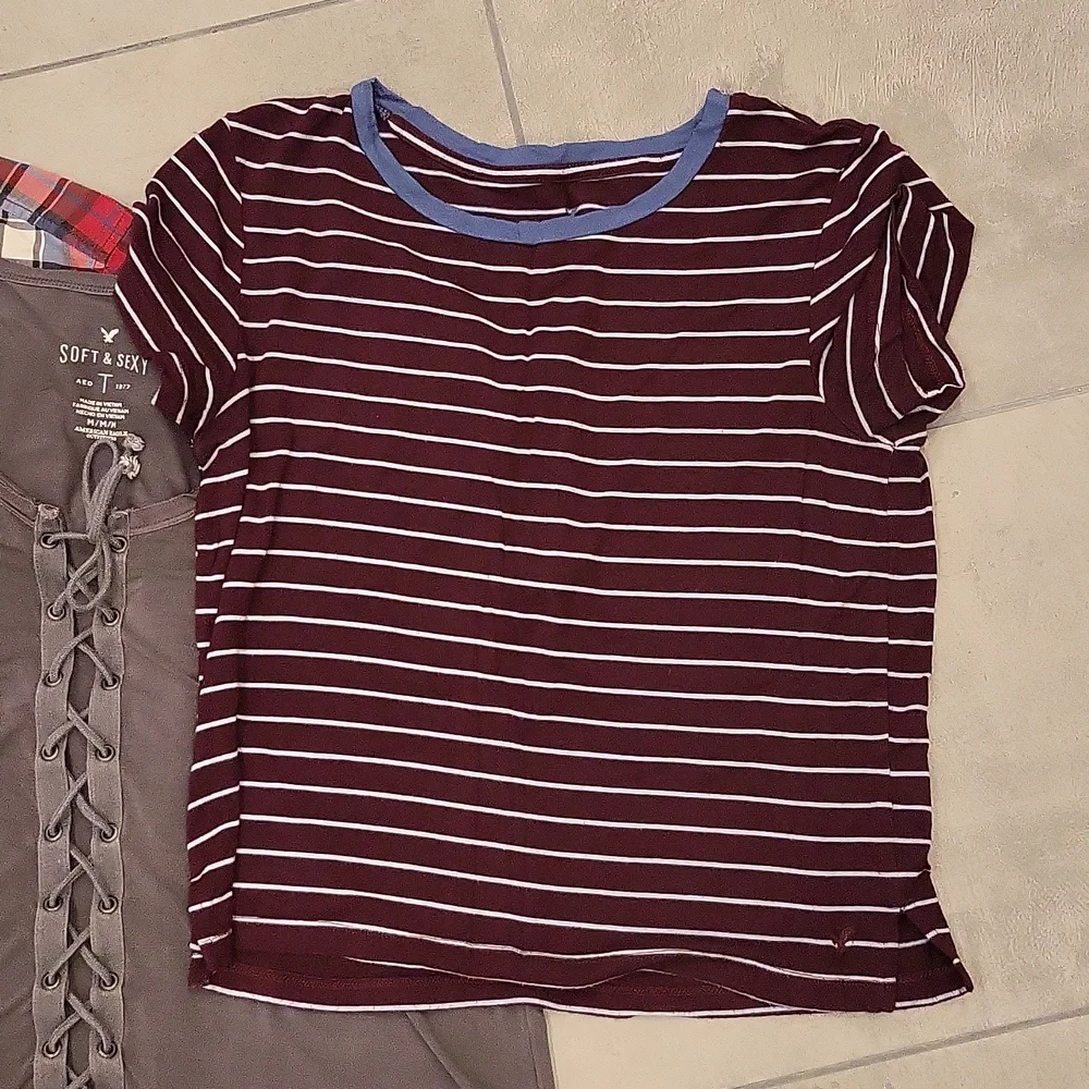 Bundle of American Eagle teen-girl clothes - Picture 10 of 12